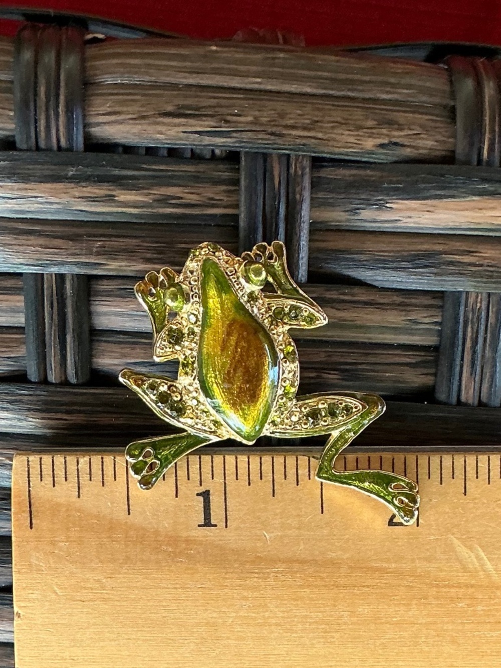Vintage Leaping Frog Pin Green Enamel Rhinestone Unsigned Liz Claiborne 1980s - Picture 10 of 16